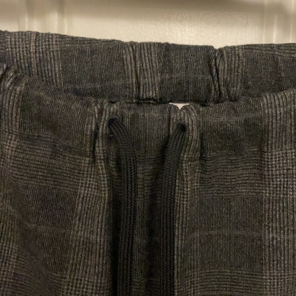 Aritzia Babaton pants - Grey Plaid - Picture 4 of 4